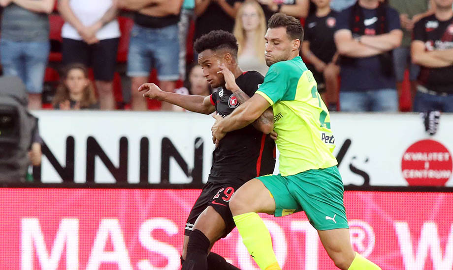 xristoforou-aek-mintilant