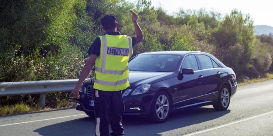 Κλειστός δρόμος στη Λάρνακα λόγω τροχαίου – Όχημα προσέκρουσε σε πάσσαλο της ΑΗΚ