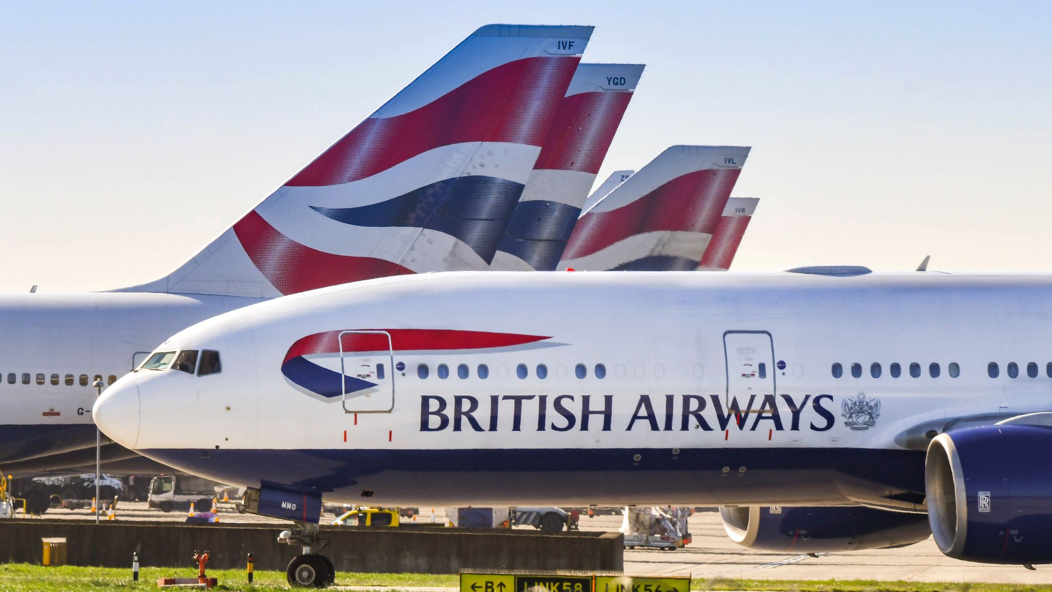 “Τραβάει” φρένο η British Airways: Ακυρώνει 10.300 πτήσεις στην Ευρώπη