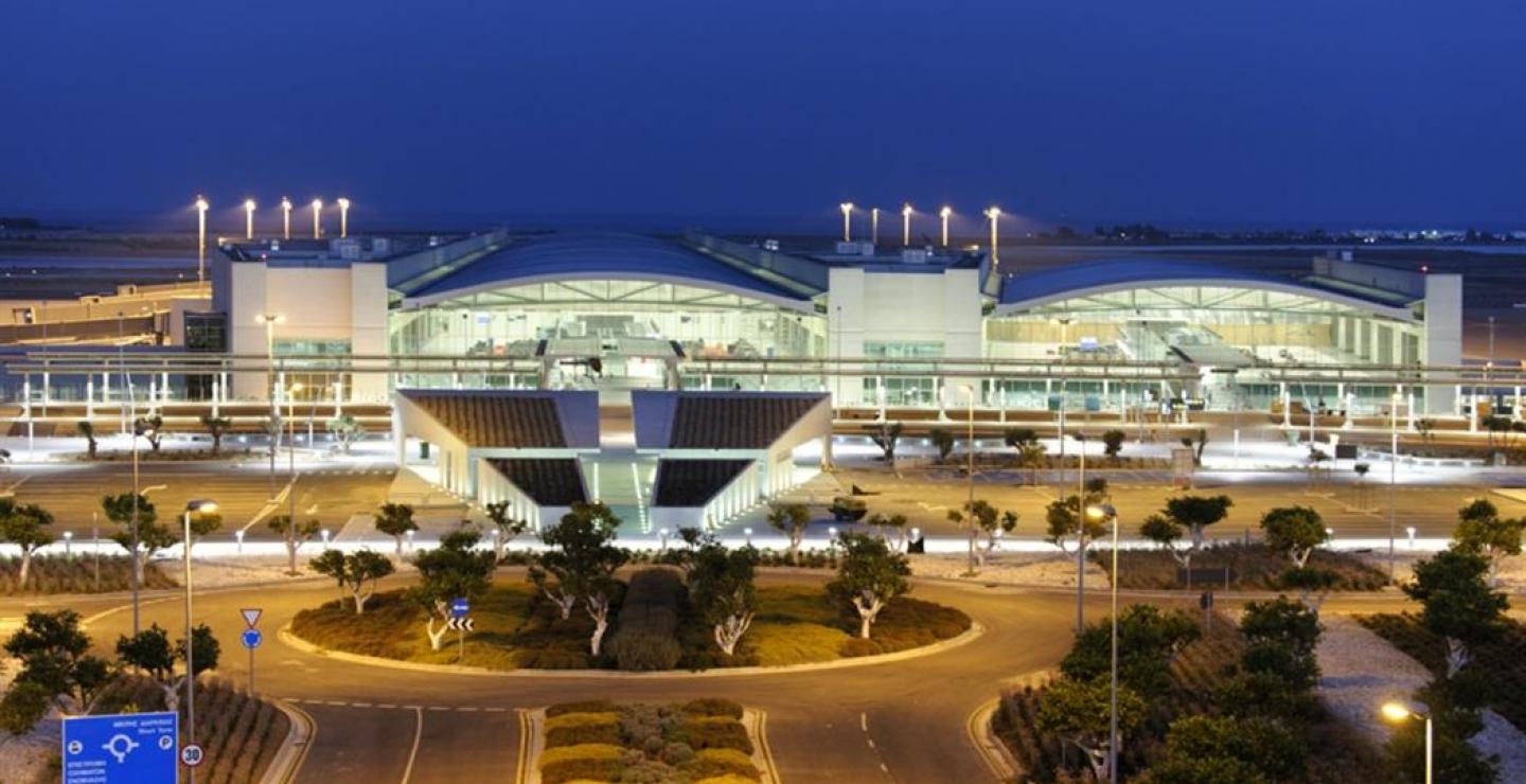 Αεροδρόμιο Λάρνακας: Για πρώτη φορά Παλαιστίνιοι τουρίστες στην Κύπρο με απευθείας πτήση από Ισραήλ