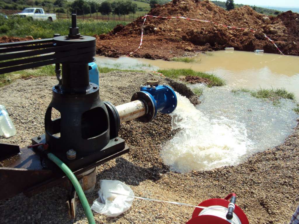 Δύο υδατοδεξαμενές 1000 κυβικών μέτρων νερού για τον Κόρνο