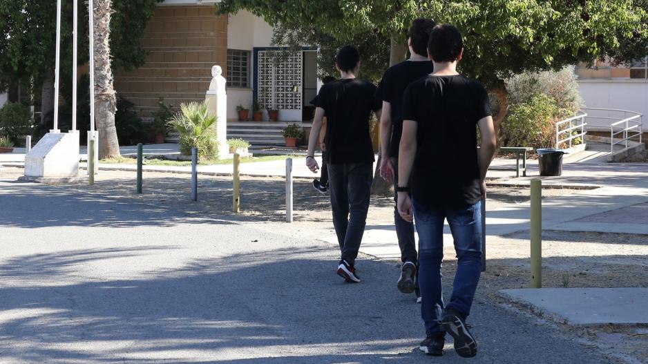 Έβαλαν σεκιουριτά στο Γυμνάσιο της Πάφου όπου ξυλοκοπήθηκε ο 13χρονος μαθητής