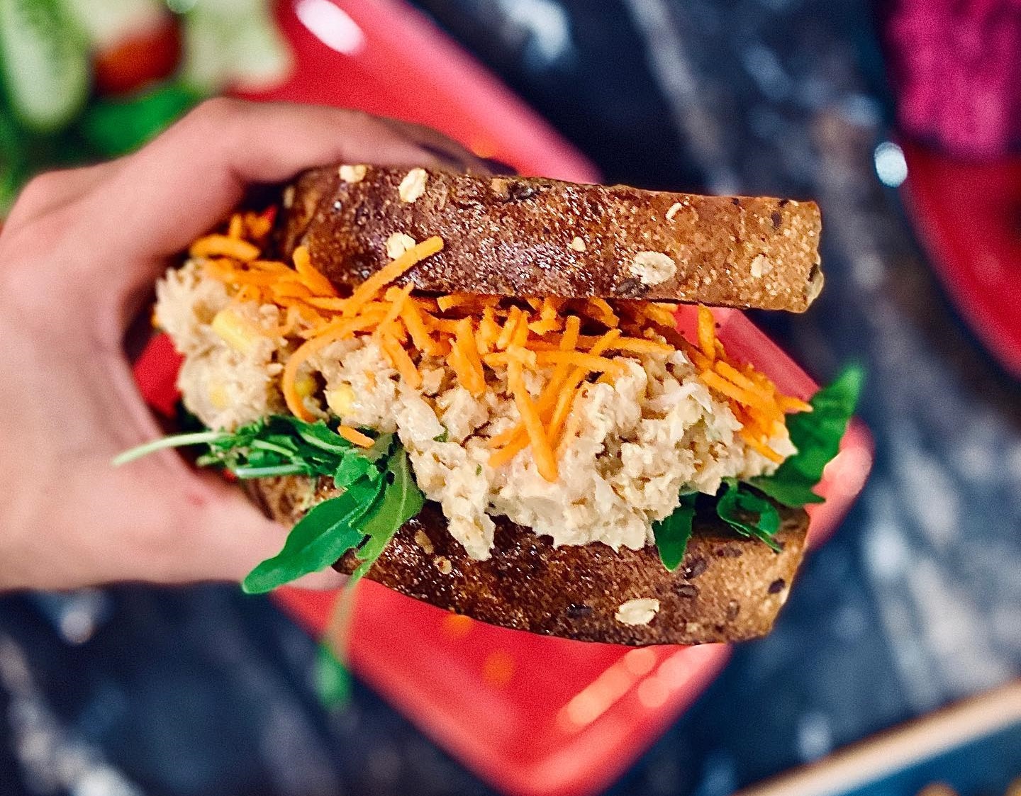 Βρήκαμε το πιο χορταστικό και vegan sandwich της πόλης