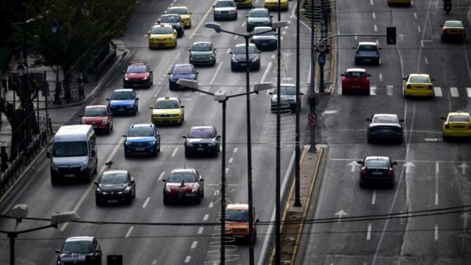 E.E: Τέλος στα οχήματα με διοξείδιο άνθρακα μέχρι το 2035