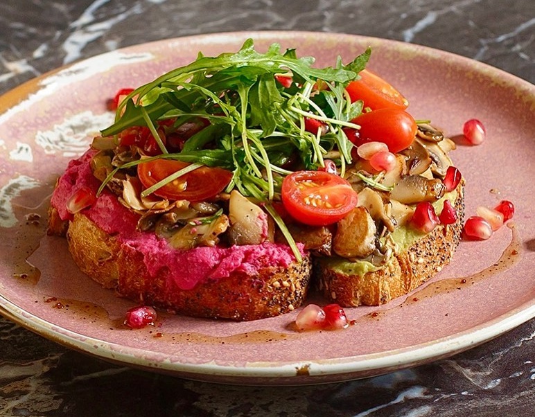 Βρήκαμε ένα χορταστικό και vegan brunch πιάτο που σίγουρα θέλεις να δοκιμάσεις