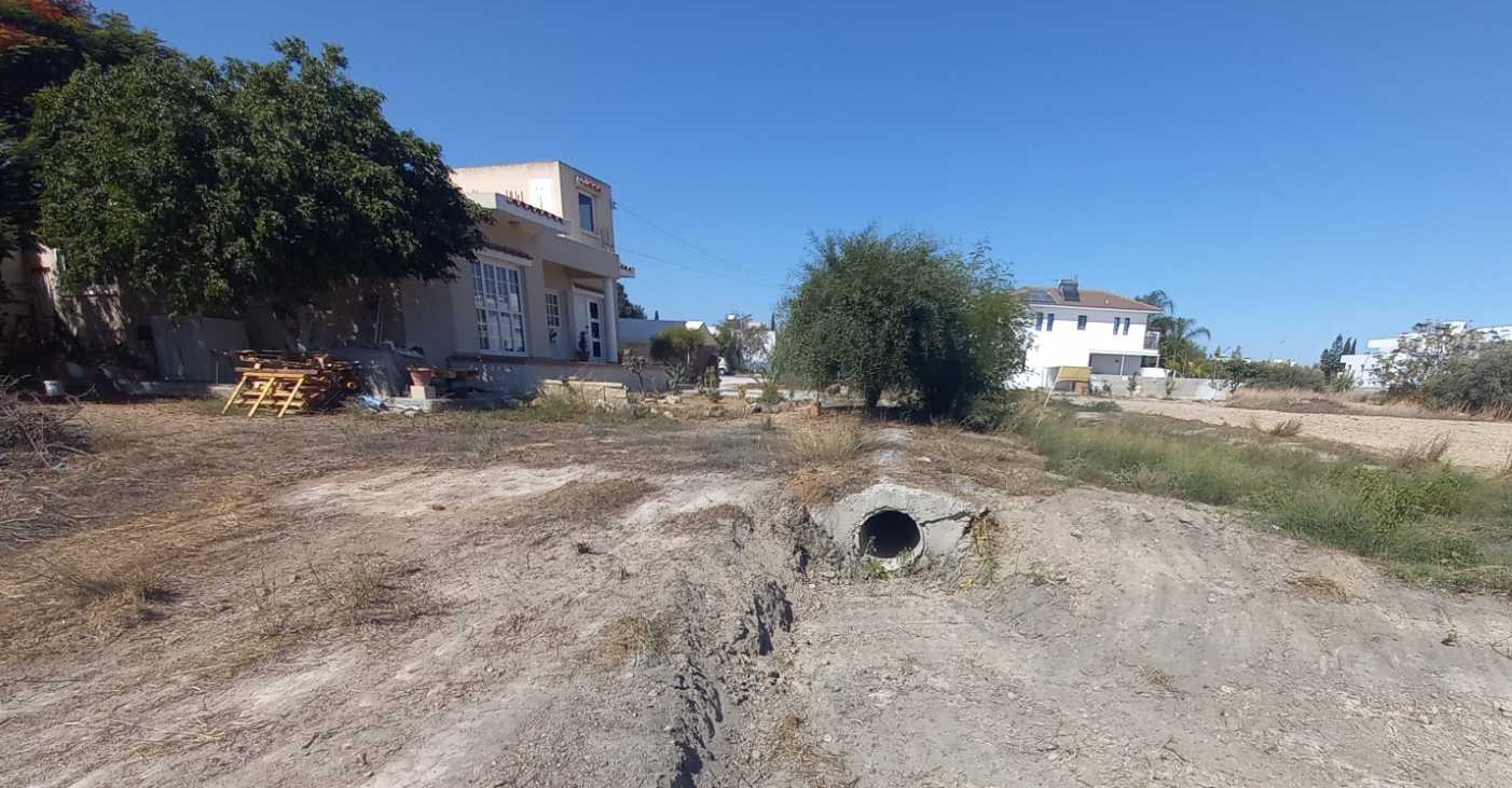 Λιβάδια: Καθαρισμός ανοιχτών χωμάτινων οχετών και φρεατίων