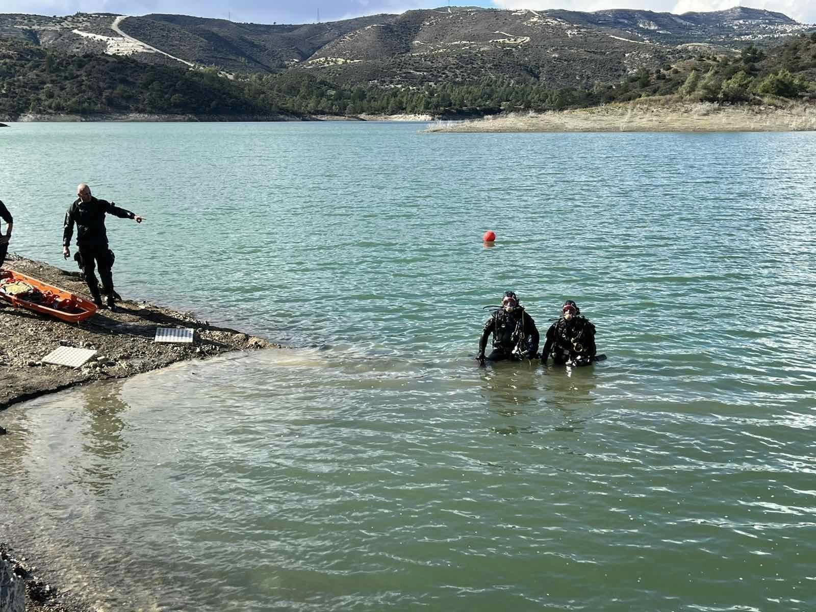 Εκπαίδευση της ομάδας αυτοδυτών ΕΜΑΚ της Πυροσβεστικής Υπηρεσίας Κύπρου