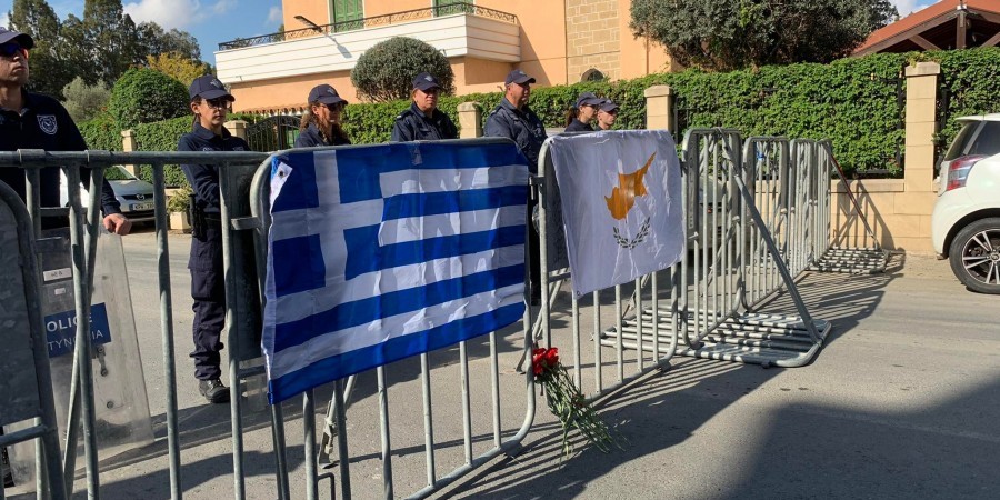 Πορεία μαθητών και φοιτητών για το Πολυτεχνείο – «Ψωμί – Παιδεία – Ελευθερία» (βίντεο)