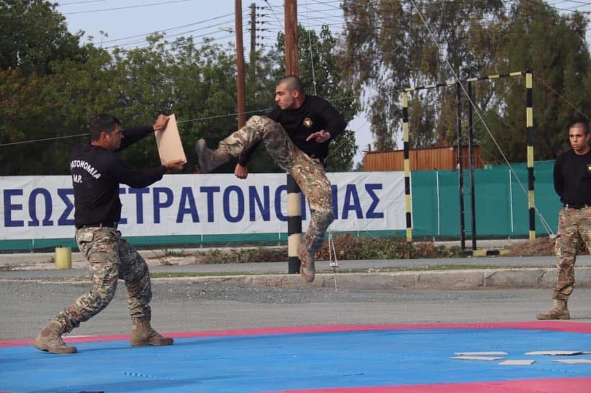 ΒΙΝΤΕΟ: Ορκίστηκαν οι νέοι στρατονόμοι – Εντυπωσιακές εικόνες