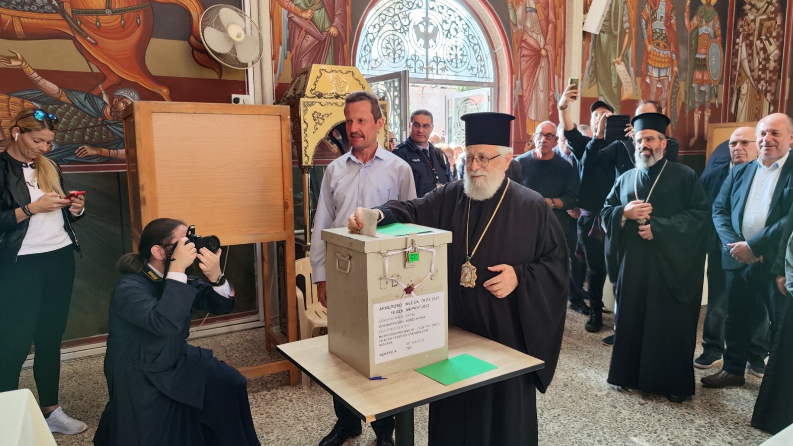 Ήρεμα διεξήχθησαν οι αρχιεπισκοπικές εκλογές σε Λάρνακα και ελεύθερη Αμμόχωστο