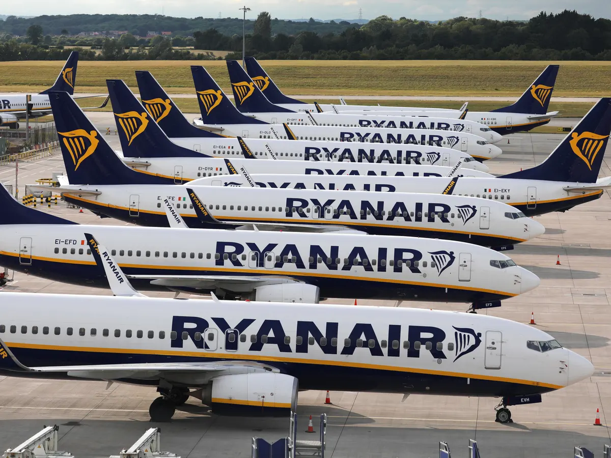 H Ryanair σε ταξιδεύει με εισιτήρια από €11.99