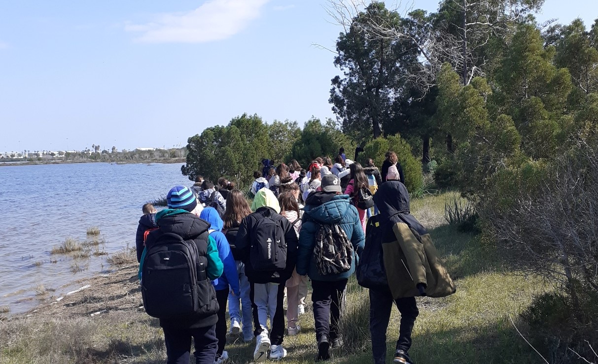 Ξενάγηση μαθητών στις Αλυκές Λάρνακας και ενημέρωση τους για τους υδροβιότοπους