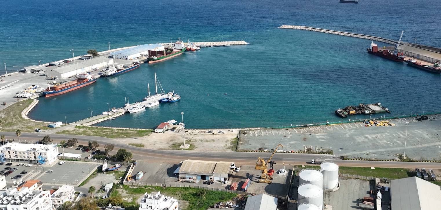 Συνεχίζεται για 3η μέρα η απεργία στο λιμάνι Λάρνακας