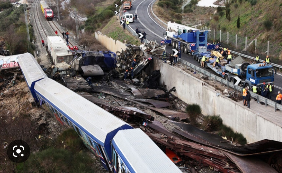 Ολοκληρώθηκε η ταυτοποίηση των θυμάτων στα Τέμπη – Μητέρα αναζητά την κόρη της