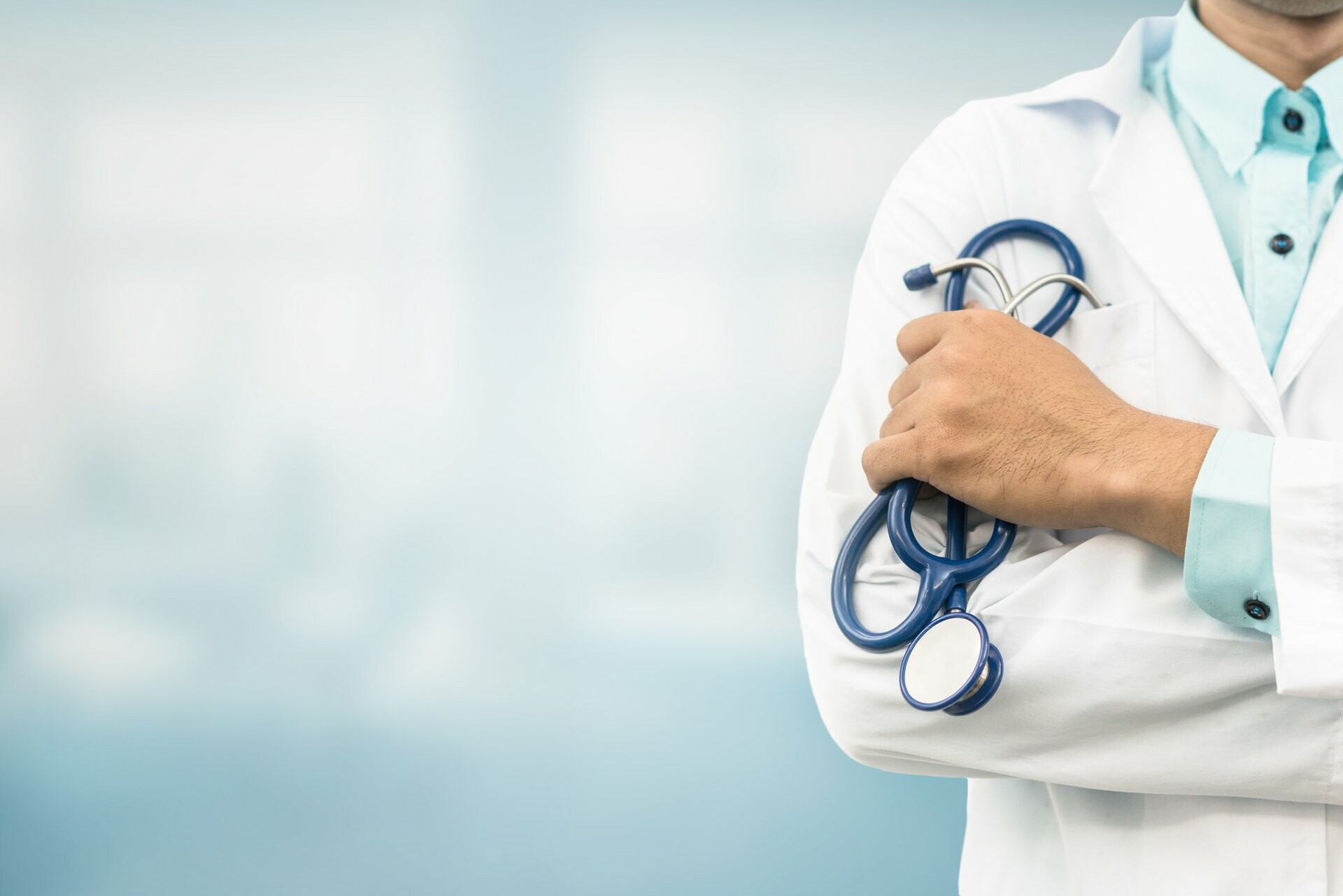 Με τη διαπόμπευση ιατρών δεν επιλύονται τα θέματα της υγείας, αναφέρει ο ΠΙΣ