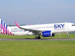 Hannover_Airport_SKY_express_Airbus_A320-251N_SX-TEC_DSC01795-1