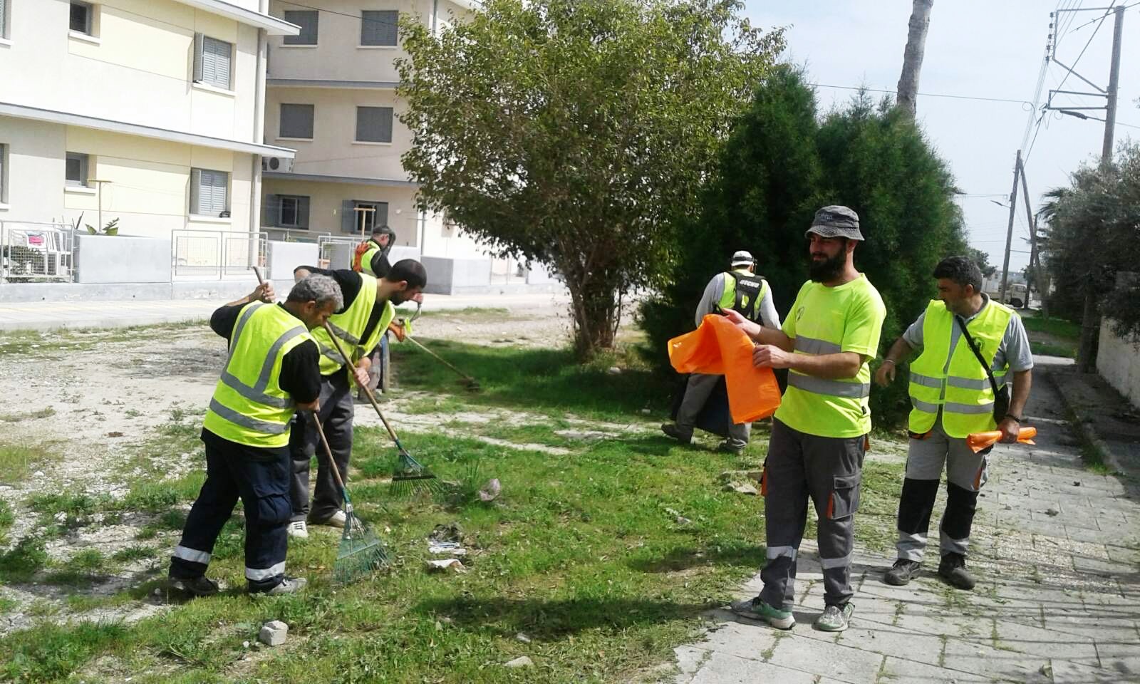 Συνεχίζονται οι εργασίες καθαρισμού από το Τμήμα Καθαριότητας του Δήμου Λάρνακας