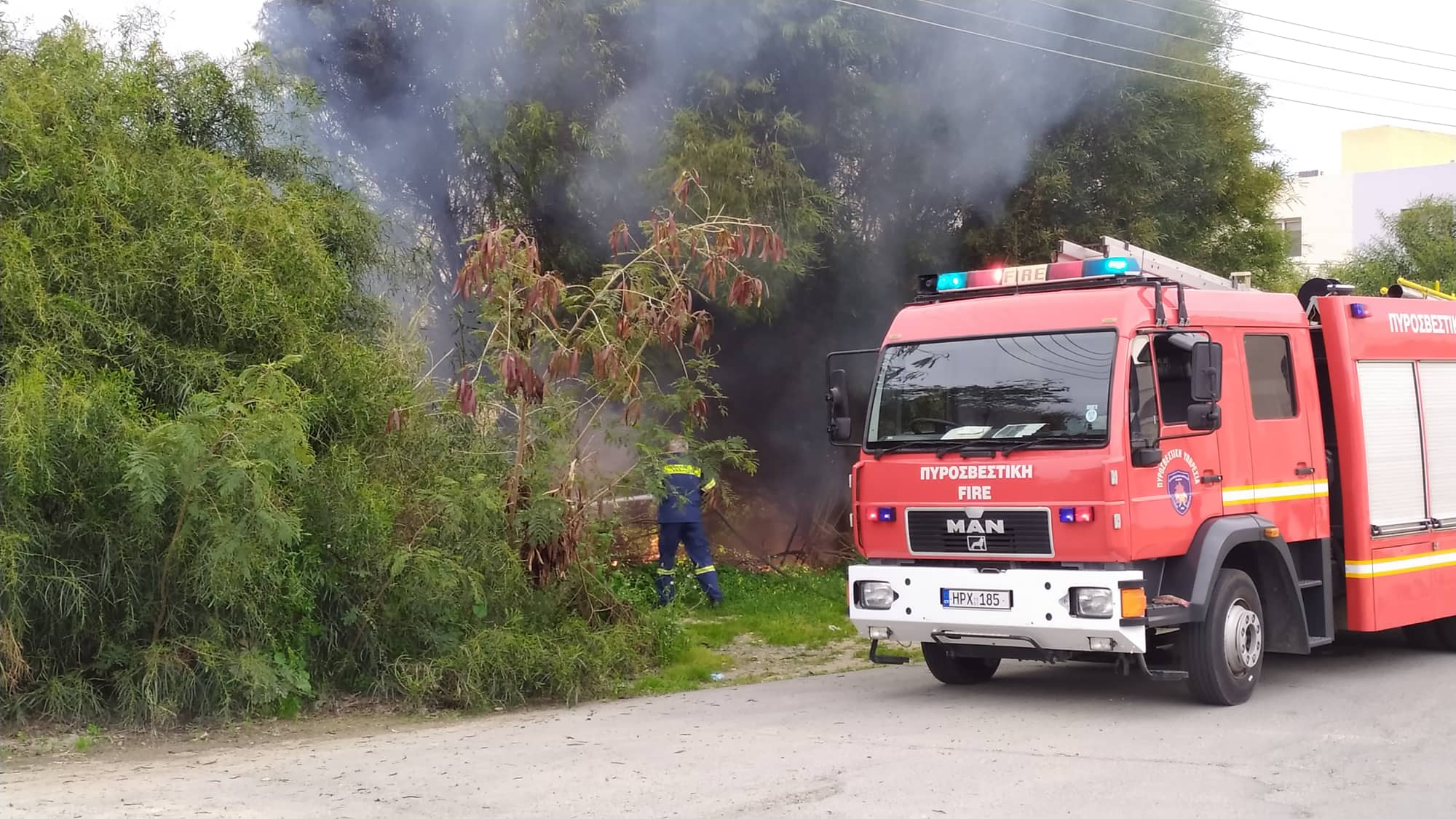 Σε εξέλιξη δασική πυρκαγιά σε περιοχή της κοινότητας Κιβισίλι