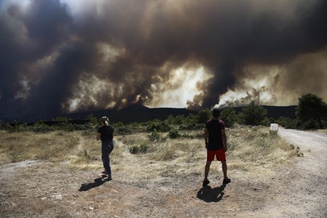 Φλέγεται η Ελλάδα – Σε πολλαπλά μέτωπα οι εστίες