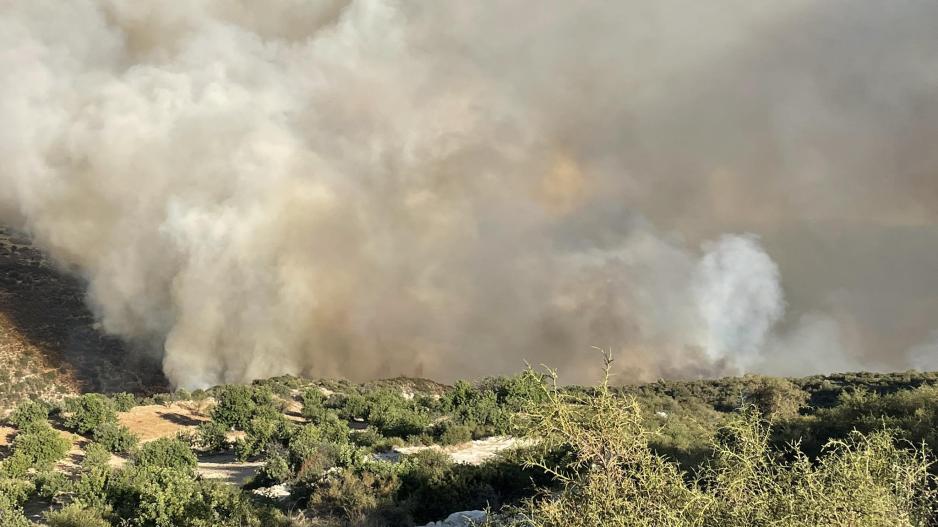 Ξύπνησε δύο μέρες μετά ο πύρινος εφιάλτης στην Άλασσα