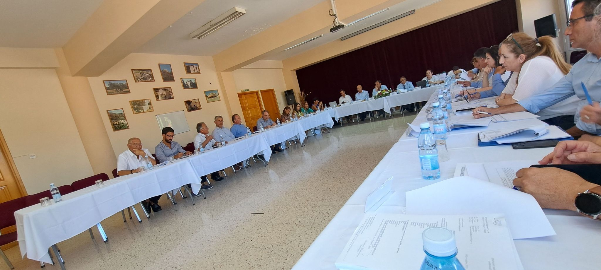 Στην κοινότητα Πυργών της επαρχίας Λάρνακας οι περιφερειακές συσκέψεις του Υπουργών Εσωτερικών με τα Κοινοτικά Συμβούλια Λάρνακας – Αμμοχώστου