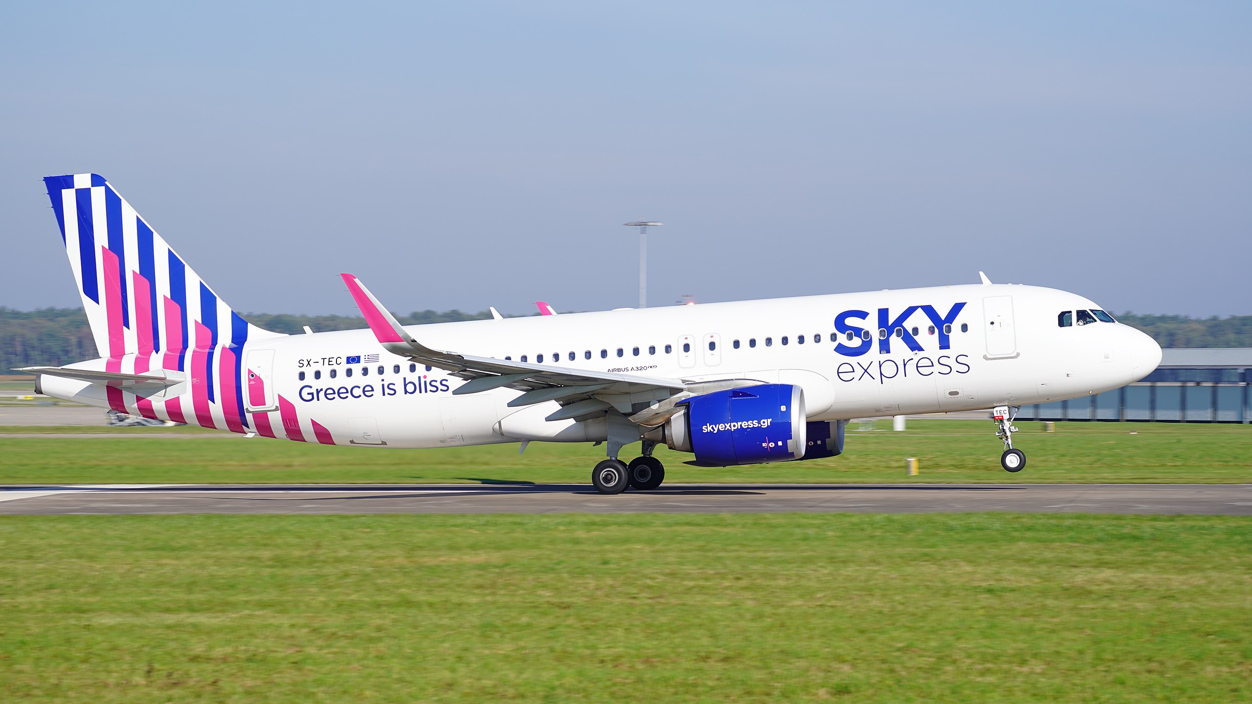 Η Sky Express ανακοίνωσε έως 50% έκπτωση σε πανέμορφους προορισμούς
