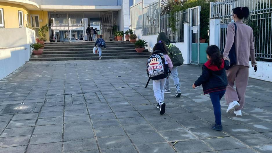 Αφαίρεσαν σχολικό συνοδό από παιδί, ενεπλάκη φέτος σε τρεις τραυματισμούς