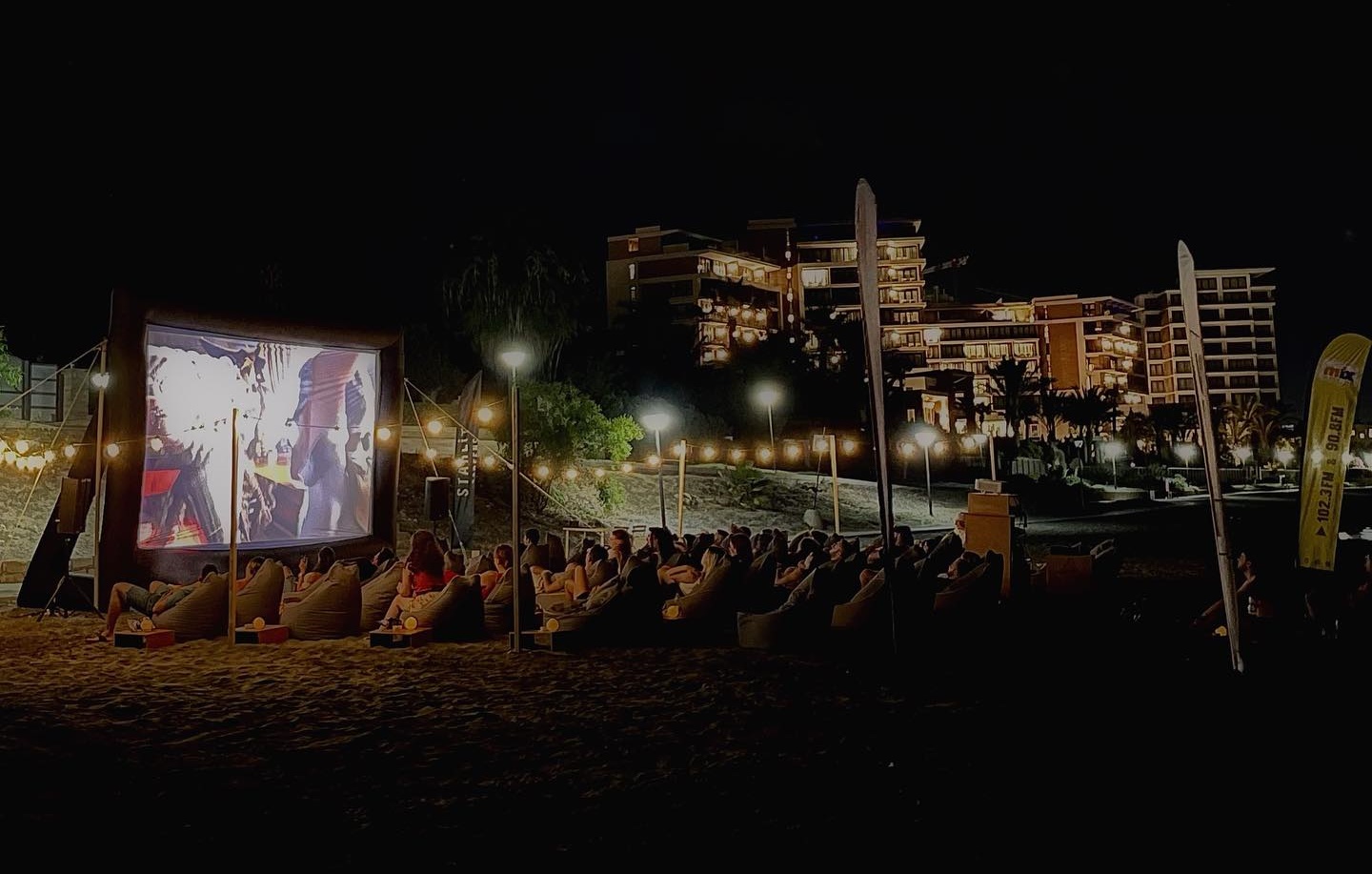 Το πρώτο παραθαλάσσιο θερινό σινεμά έρχεται στη Λάρνακα για 3 μαγικές βραδιές