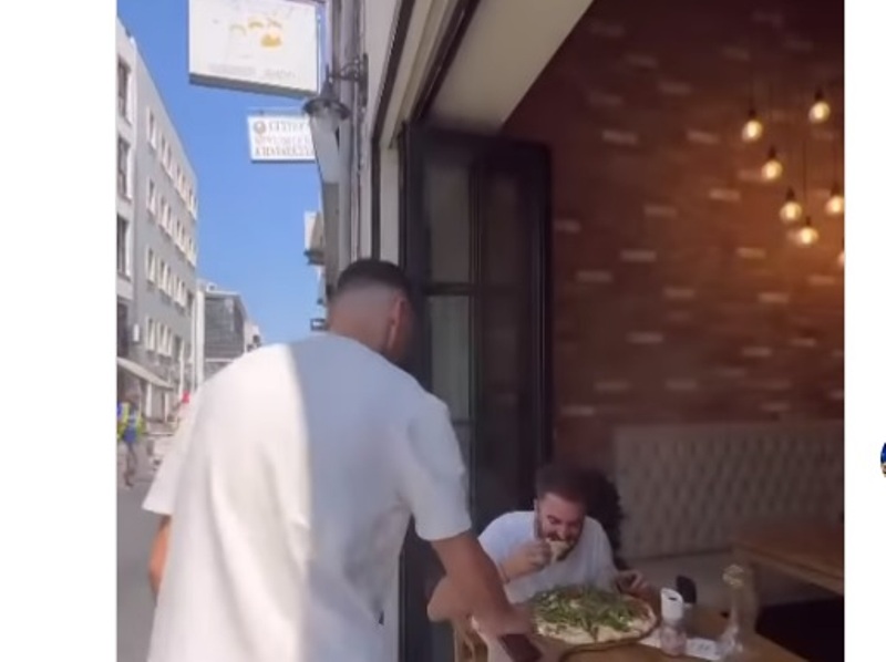 Eπικό βίντεο του “Γλυκολέμονου” δείχνει κλέφτη να αρπάζει κινητό (ΒΙΝΤΕΟ)