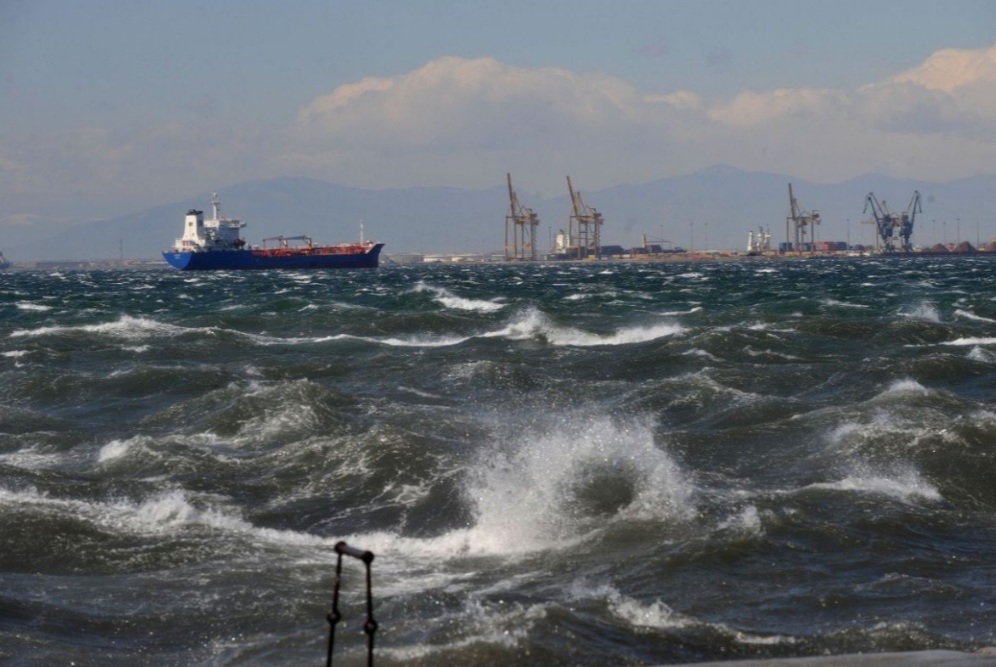 Βυθίστηκε πλοίο ανοιχτά της Λέσβου – Σε εξέλιξη επιχείρηση εντοπισμού ναυαγών