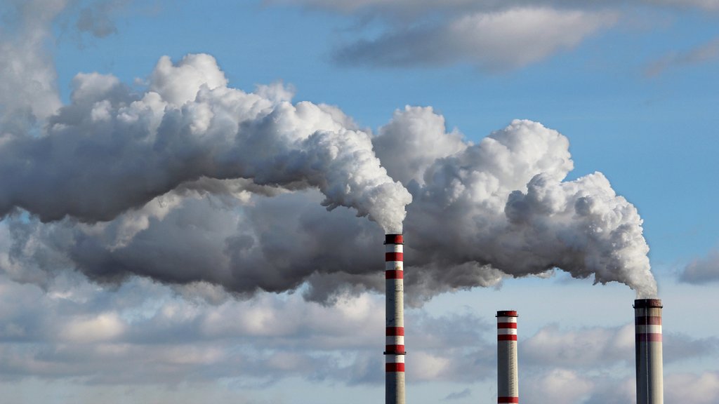 Eurostat: Μειώθηκαν οι ρυπογόνες εκπομπές ανά εργαζόμενο στην Κύπρο