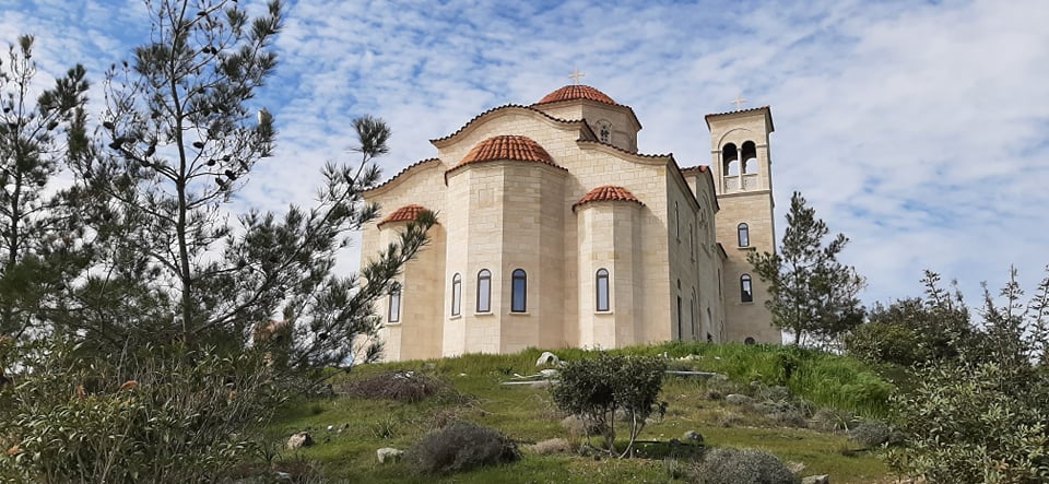 Αγρυπνία στην ομώνυμη εκκλησία Αγίου Παρθενίου έξω από το χωριό Τρούλλοι της επαρχίας Λάρνακας