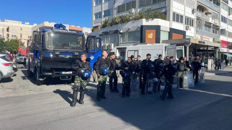 Πάνω από 250 αστυνομικοί και εξονυχιστικοί έλεγχοι στο μνημόσυνο του Γρίβα