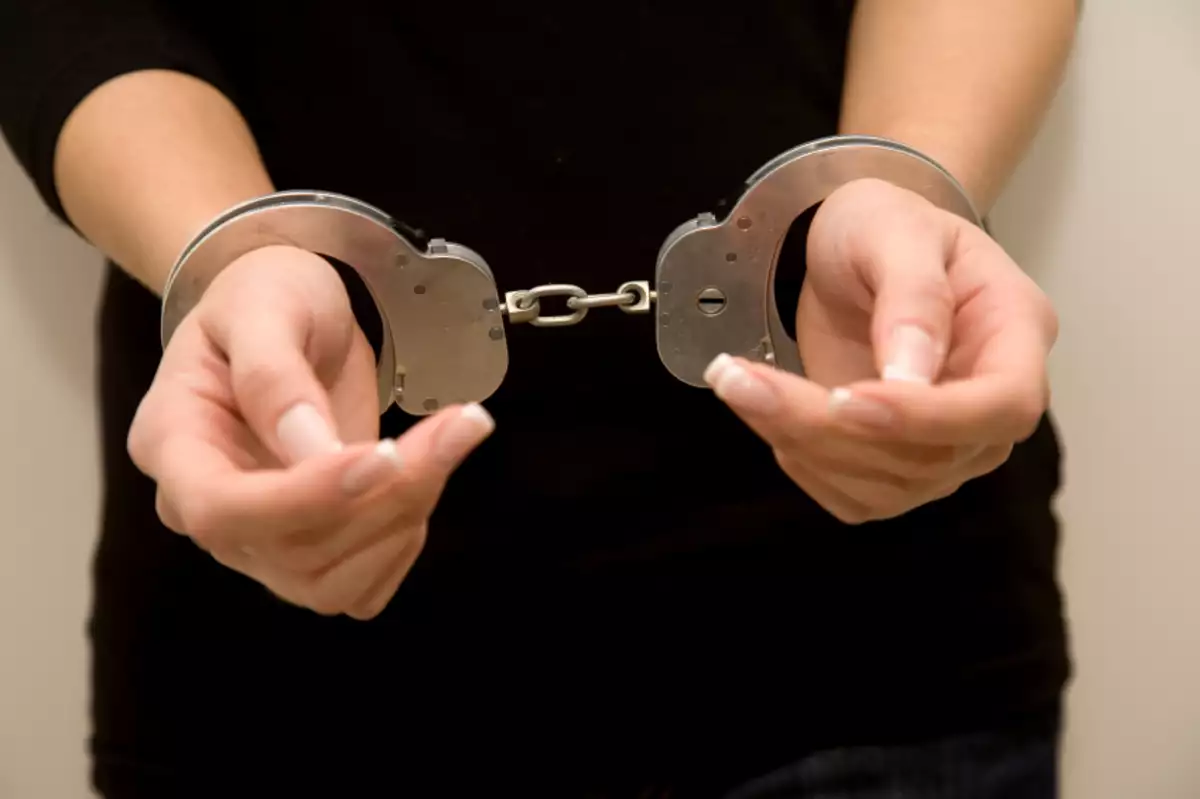 Απέσπασε €430.000 παριστάνοντας την κτηματομεσίτρια – Σύλληψη 52χρονης