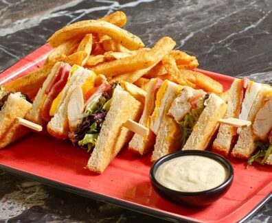 tokafetischrysanthis_1681974633_3084949277831228169_1815086742