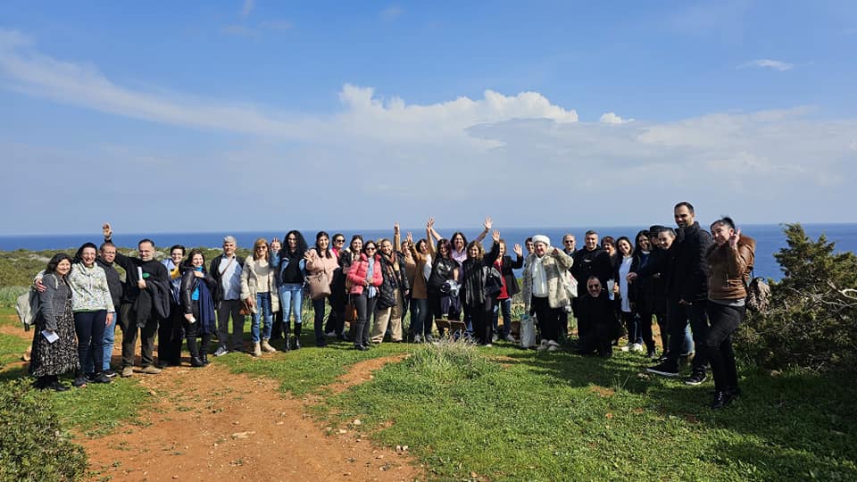 Με την ευκαιρία της 2ης Ημέρας Εκπαιδευτικού, οι εκπαιδευτικοί του Λυκείου Αγίου Γεωργίου Λάρνακας στο Κέντρο Περιβαλλοντικής Εκπαίδευσης στο Κάβο Γκρέκο