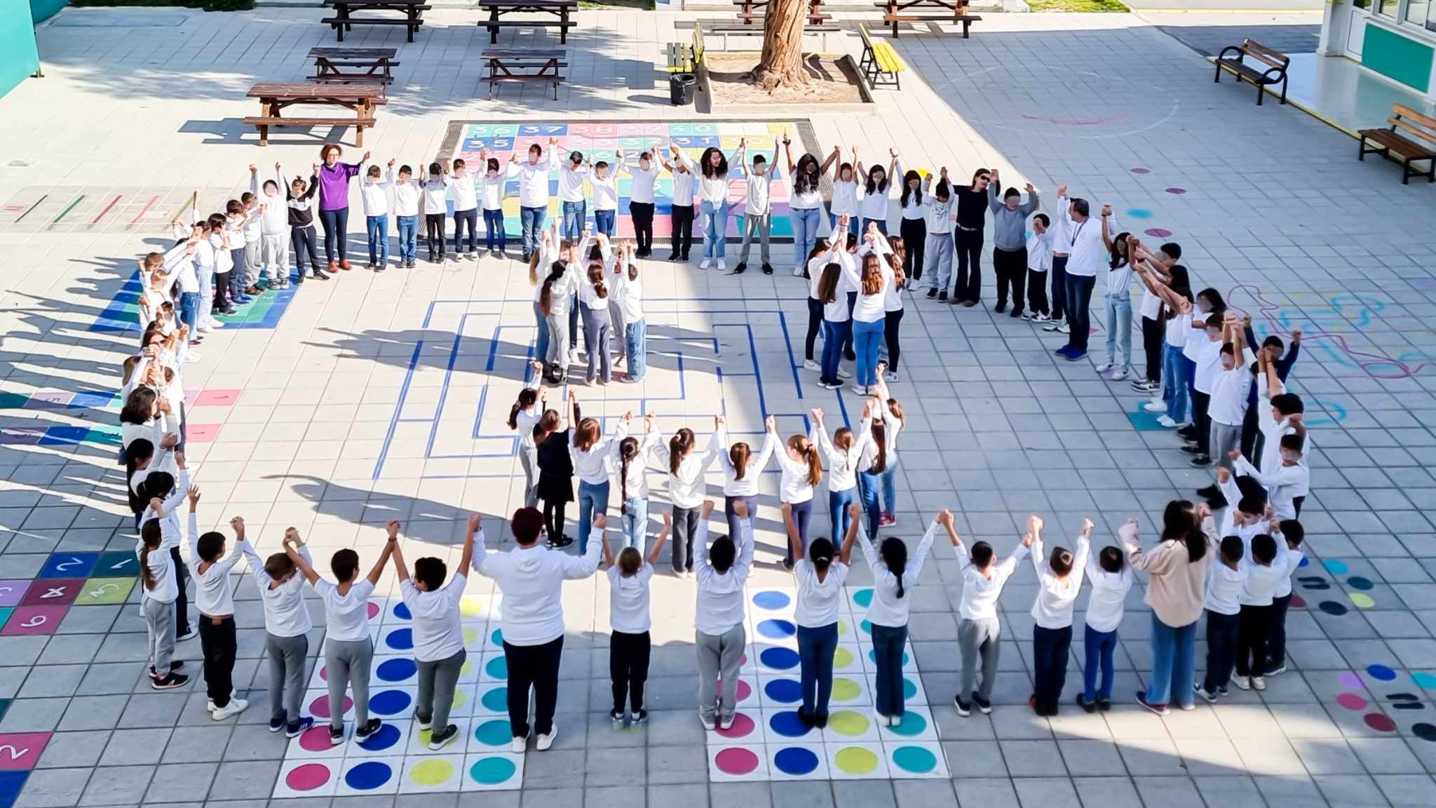 Οι μαθητές του Δημοτικού Σχολείου Αγίου Γεωργίου Λάρνακας, γιόρτασαν την Παγκόσμια Ημέρα Σπάνιων Παθήσεων (βίντεο)