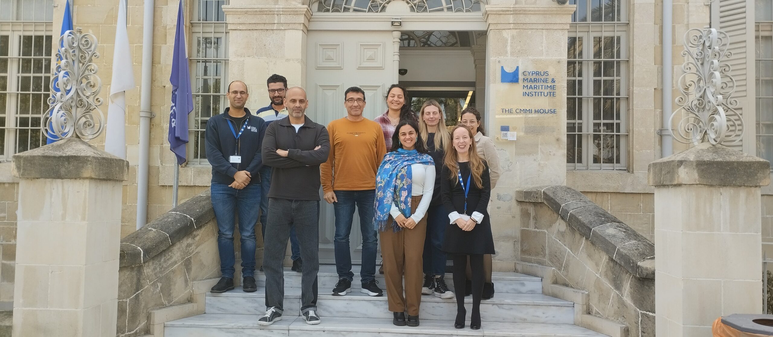 Ομάδα επιστημόνων του Ελληνικού Κέντρου Θαλάσσιων Ερευνών (HCMR) & του Πανεπιστημίου Θεσσαλίας στο Cyprus Marine and Maritime Institute στη Λάρνακα