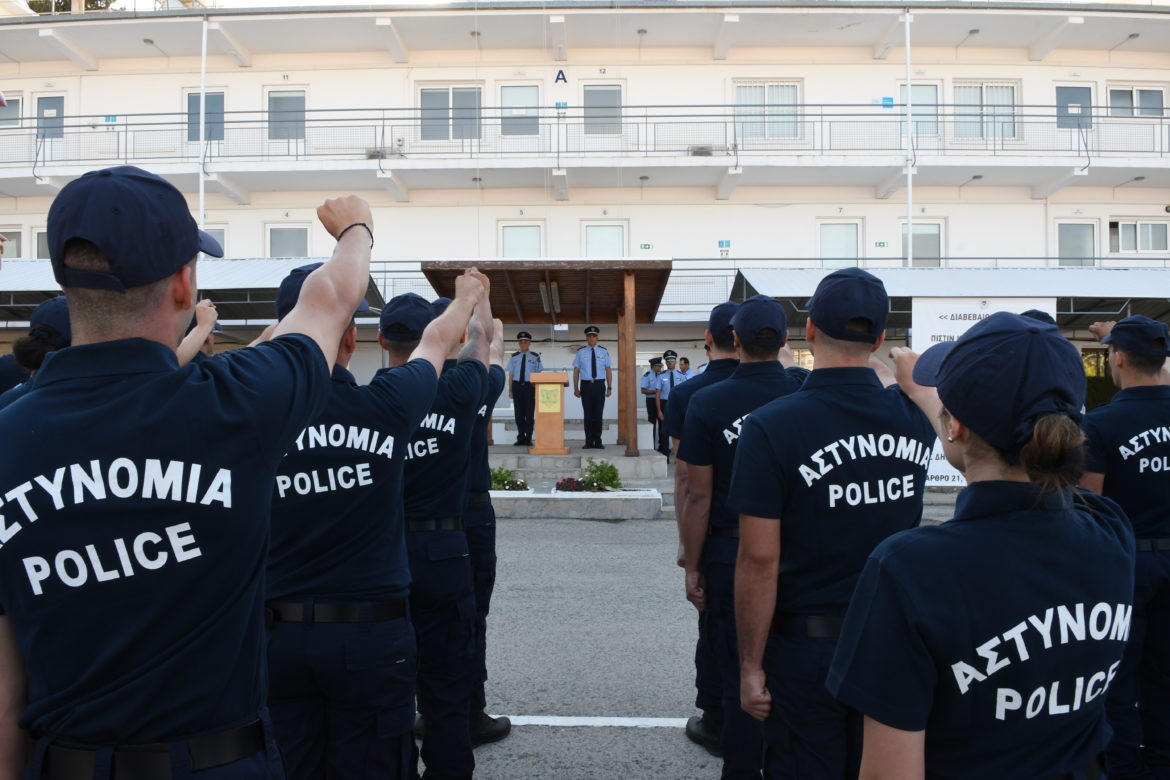 Αφήνουν τα γραφεία και βγαίνουν στους δρόμους αστυνομικοί λόγω υποστελέχωσης