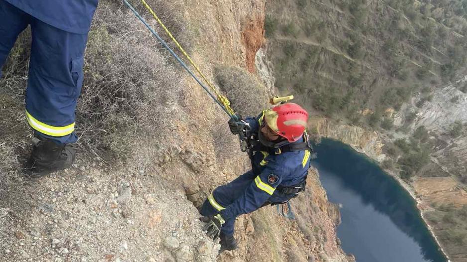 Σε σοβαρή αλλά εκτός κινδύνου κατάσταση ο Εθνοφρουρός που έπεσε σε γκρεμό