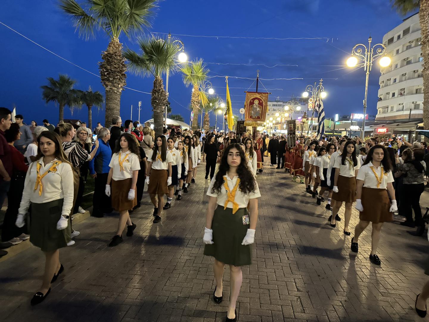 Η Λάρνακα τίμησε και φέτος τον πολιούχο της Άγιο Λάζαρο (φώτο)