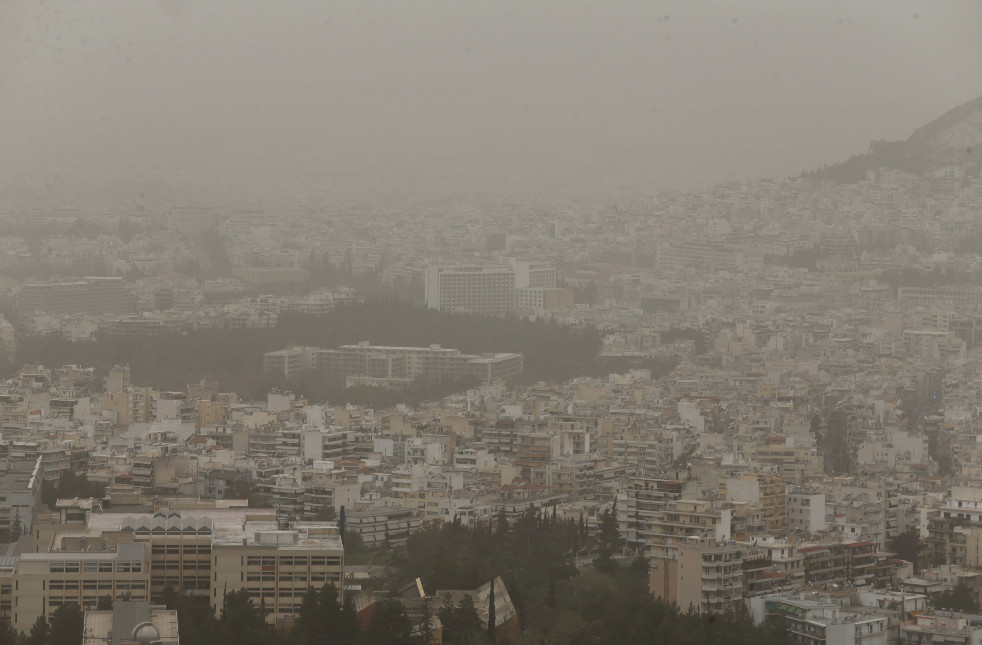 «Πνιγόμαστε» στη σκόνη: Σε ποια επαρχία καταγράφηκαν οι ψηλότερες συγκεντρώσεις
