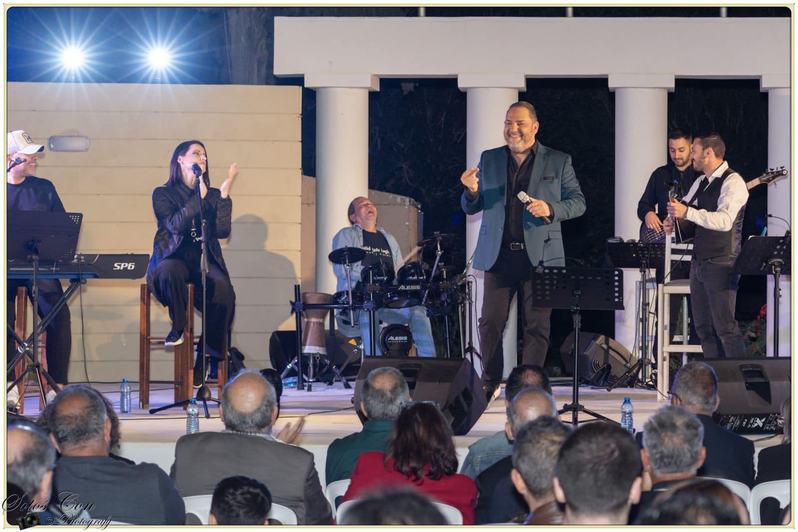 Μεγάλη επιτυχία η συναυλία από τον Έλληνα καλλιτέχνη Στέλιο Διονυσίου στον Δήμο Λιβαδιών