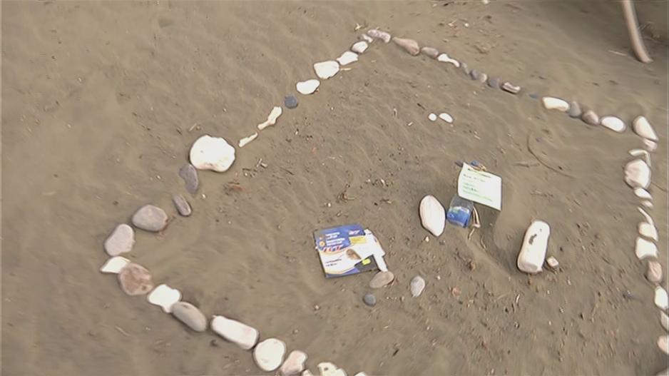 Ασυνείδητοι ρίχνουν σκουπίδια σε παραλία στο Κίτι με φωλιές χελώνων καρέτα – καρέτα
