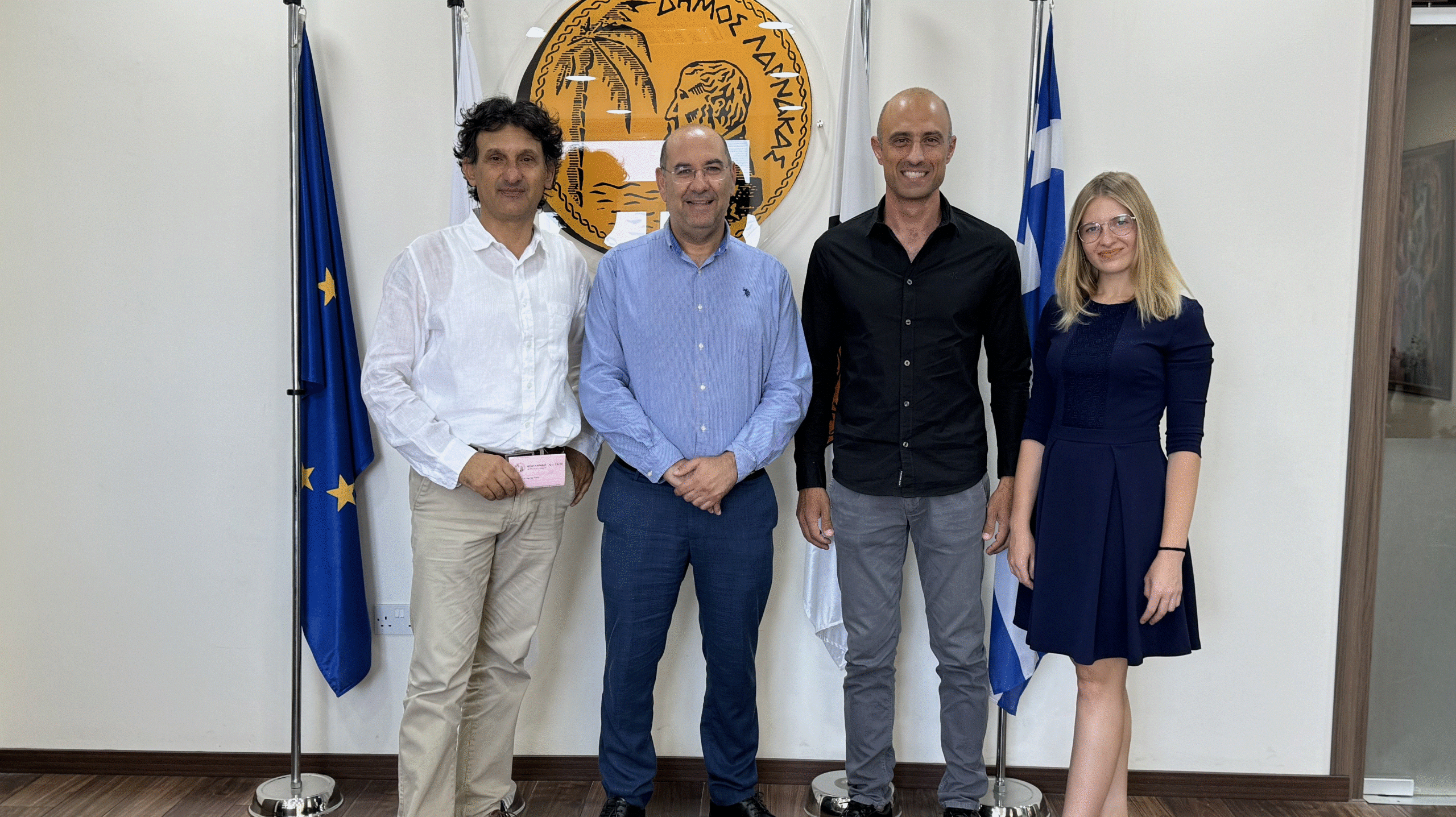 Επιταγή για ενίσχυση του Κοινωνικού Παντοπωλείου Δήμου Λάρνακας παρέδωσε στον Δήμαρχο Λάρνακας ο Διευθυντής της Εταιρείας New Zone Developers Palourtis Group