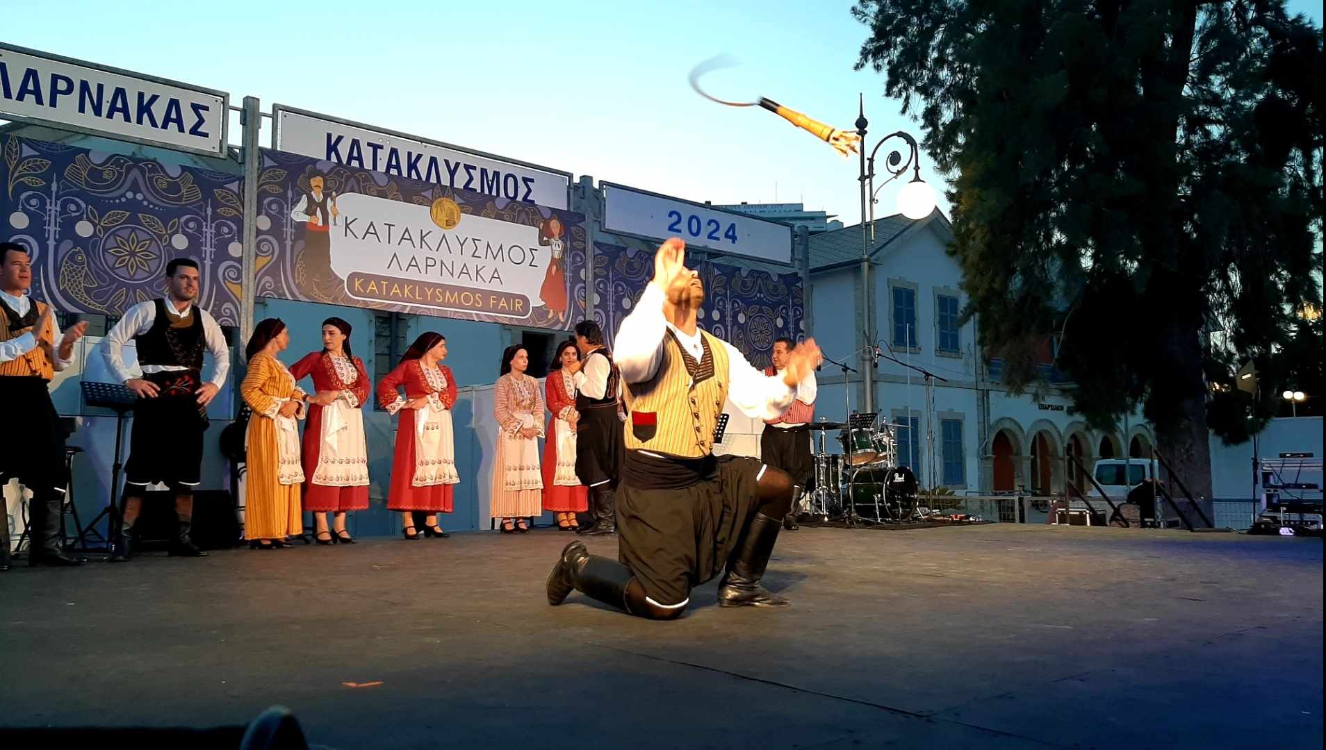 Σάββας Θεοδώρου: Ο μεγάλος νικητής του χορού του δρεπανιού στο διαγωνισμό του Κατακλυσμού 2024 στη Λάρνακα  (βίντεο – φώτο)