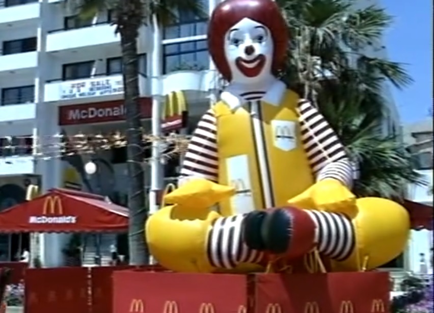 Ήταν 12 Ιουνίου 1997 όταν άνοιξε το πρώτο McDonald’s στήν Λάρνακα (ΒΙΝΤΕΟ)