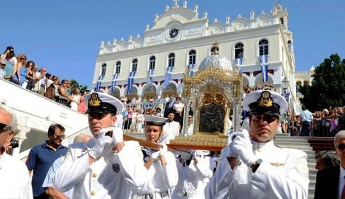 Οι Παναγίες του Δεκαπενταύγουστου και οι ιστορίες που κουβαλάνε στην Ελλάδα