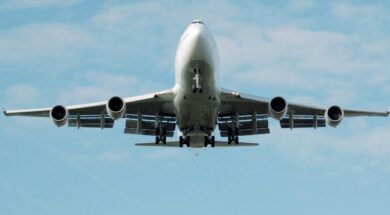 airplane-749535_1920
