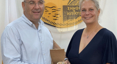 Δήμαρχος Πρέσβειρα Ουγγαρίας (1)